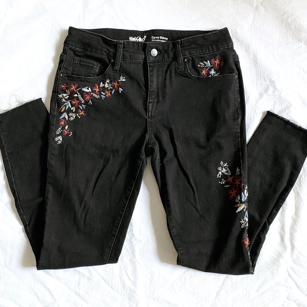 Mossimo Supply Co. Black Floral Embroidere…